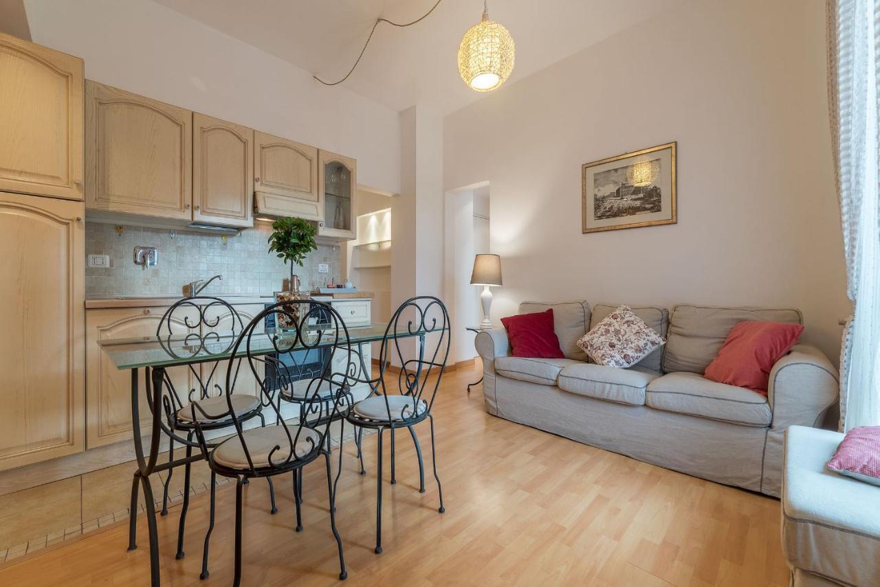 Lovely Flat San Giovanni Рим Екстериор снимка